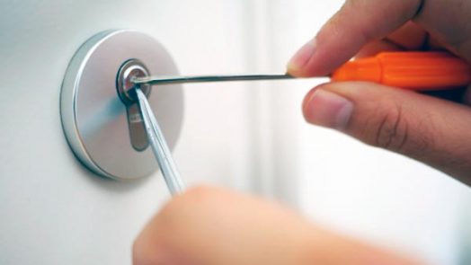cerrajero un oficio de utilidad
